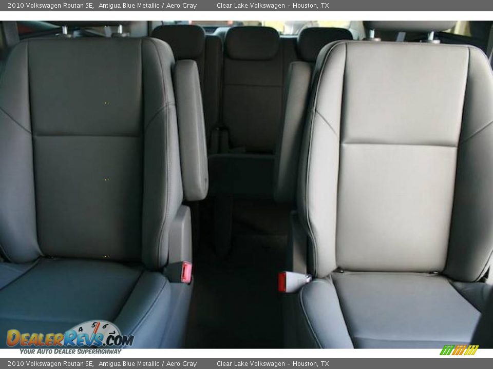 2010 Volkswagen Routan SE Antigua Blue Metallic / Aero Gray Photo #19