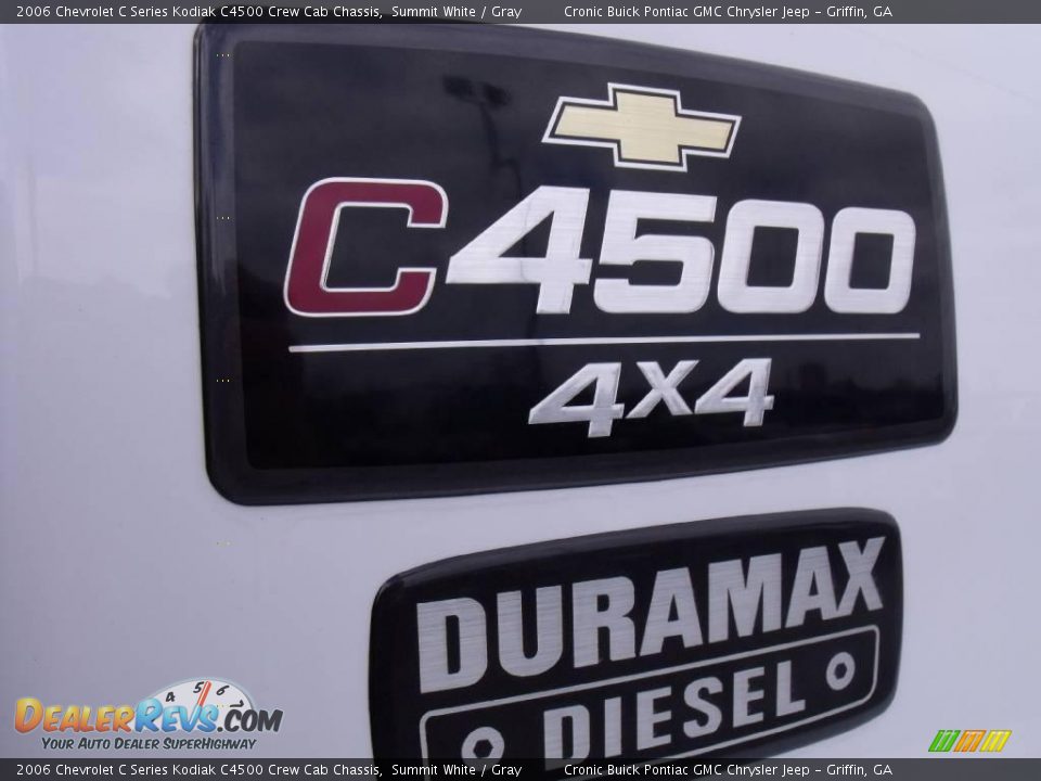 2006 Chevrolet C Series Kodiak C4500 Crew Cab Chassis Summit White / Gray Photo #11