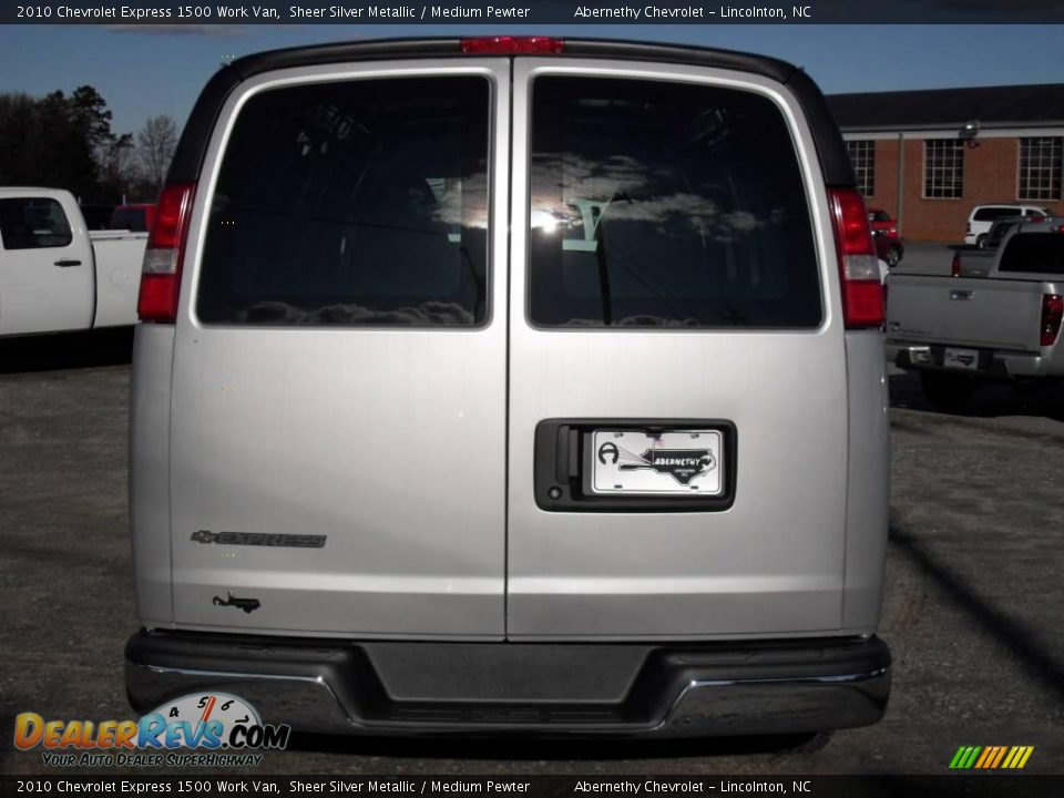2010 Chevrolet Express 1500 Work Van Sheer Silver Metallic / Medium Pewter Photo #3