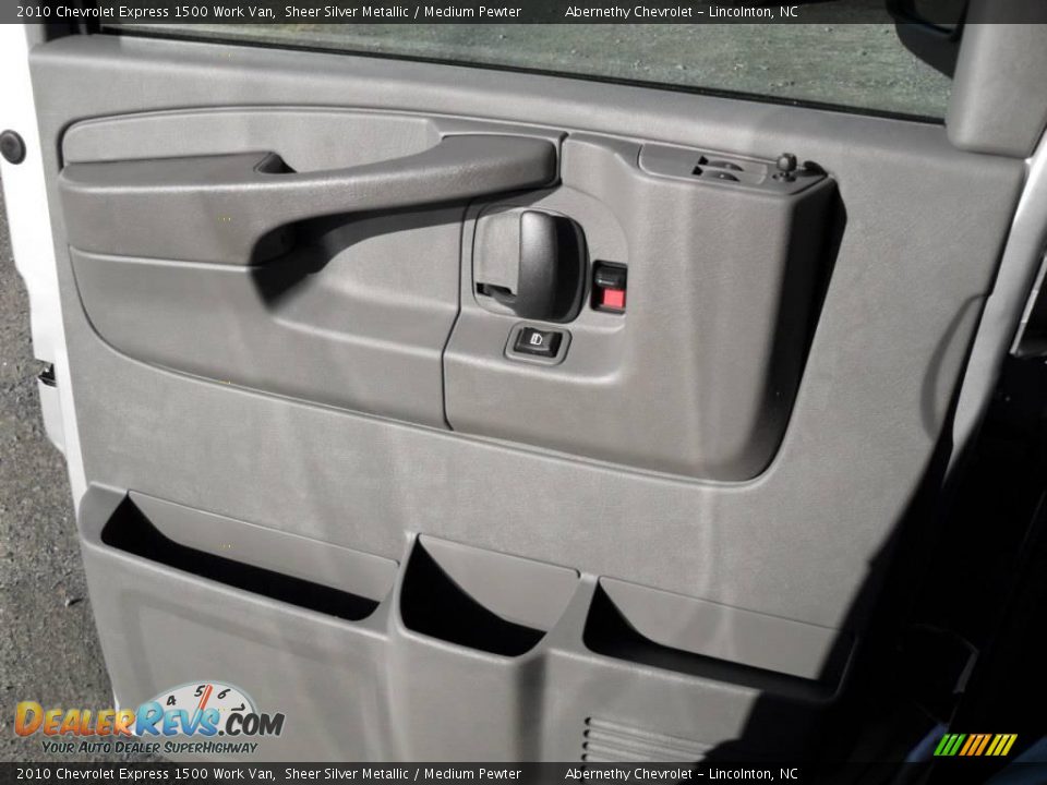 2010 Chevrolet Express 1500 Work Van Sheer Silver Metallic / Medium Pewter Photo #9