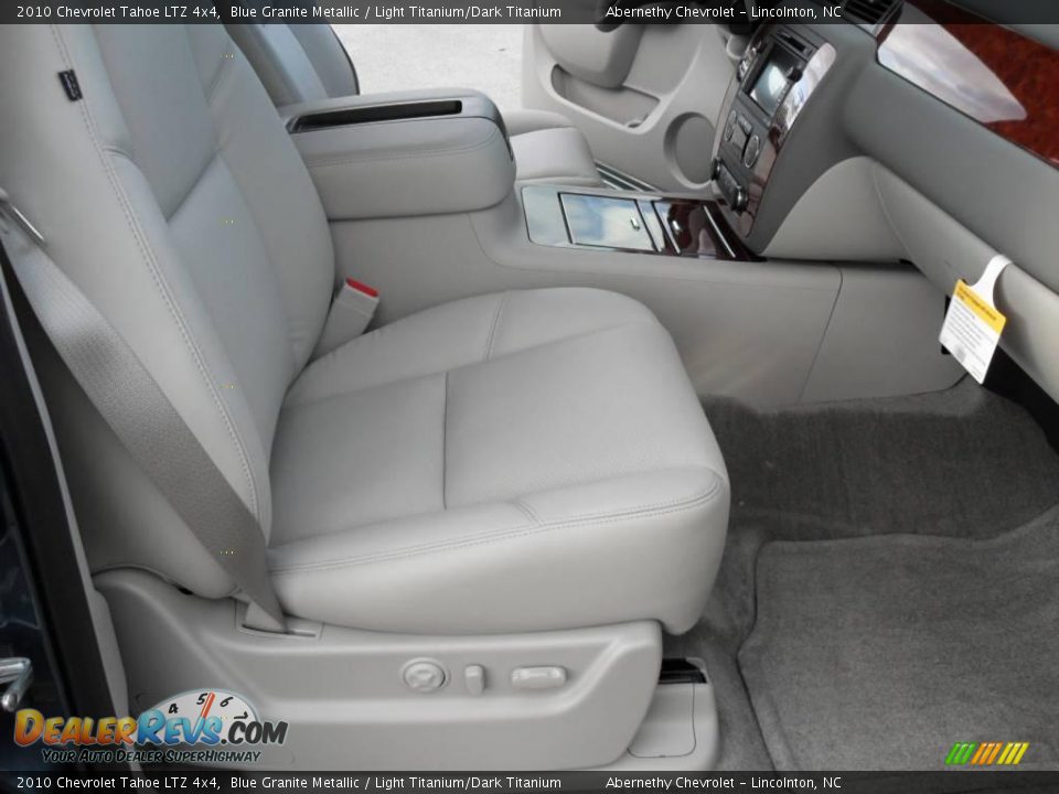 2010 Chevrolet Tahoe LTZ 4x4 Blue Granite Metallic / Light Titanium/Dark Titanium Photo #22