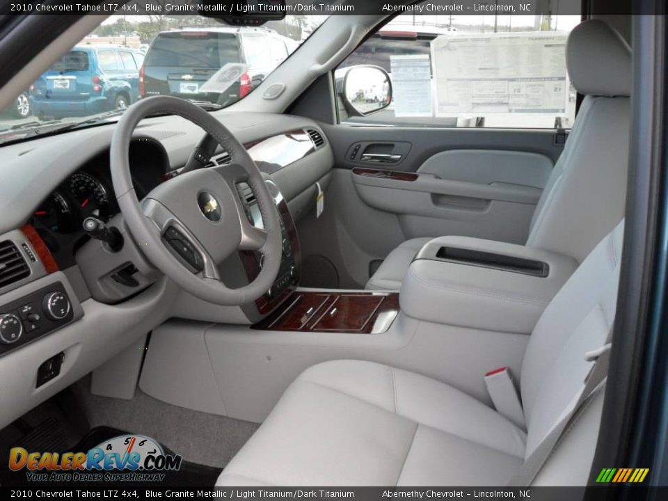 2010 Chevrolet Tahoe LTZ 4x4 Blue Granite Metallic / Light Titanium/Dark Titanium Photo #28