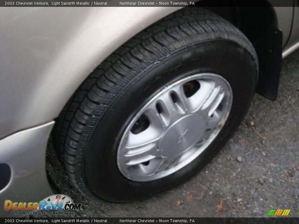 2003 Chevrolet Venture Light Sandrift Metallic / Neutral Photo #5