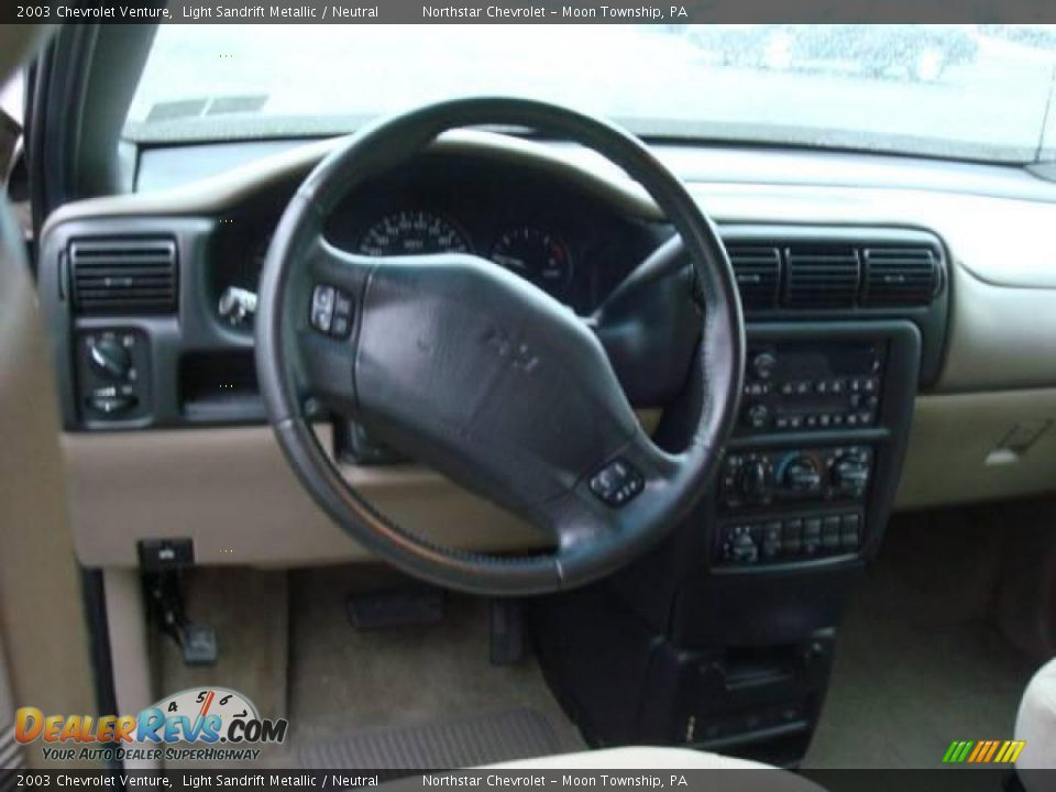 2003 Chevrolet Venture Light Sandrift Metallic / Neutral Photo #9