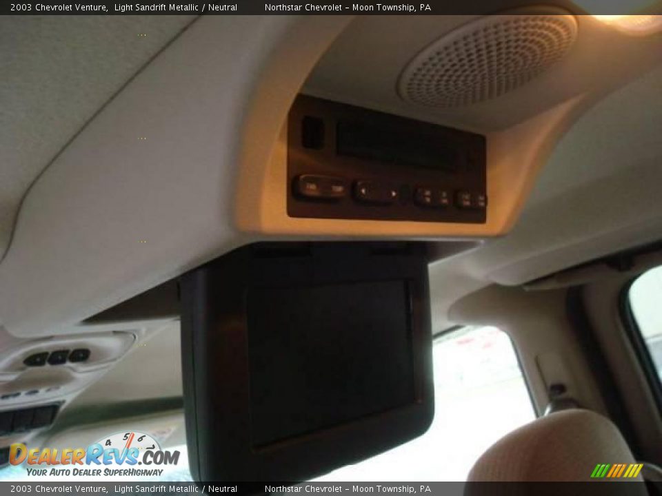 2003 Chevrolet Venture Light Sandrift Metallic / Neutral Photo #11