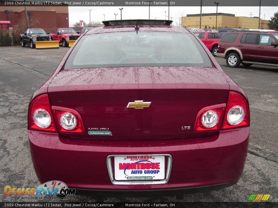 2009 Chevrolet Malibu LTZ Sedan Red Jewel / Cocoa/Cashmere Photo #4