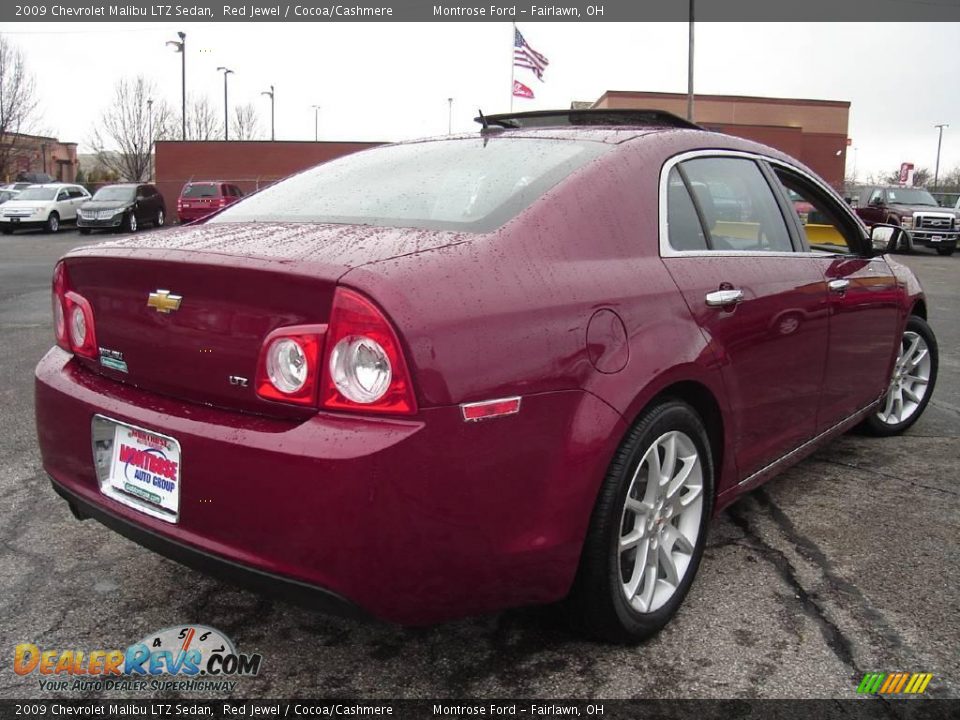 2009 Chevrolet Malibu LTZ Sedan Red Jewel / Cocoa/Cashmere Photo #5