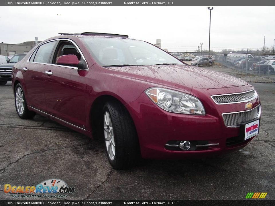 2009 Chevrolet Malibu LTZ Sedan Red Jewel / Cocoa/Cashmere Photo #7