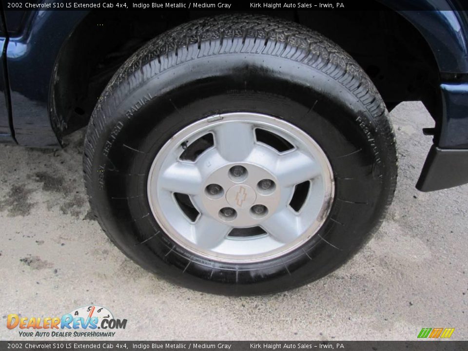 2002 Chevrolet S10 LS Extended Cab 4x4 Indigo Blue Metallic / Medium Gray Photo #22