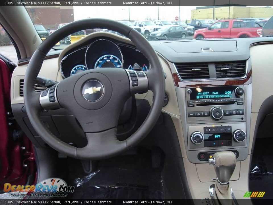 2009 Chevrolet Malibu LTZ Sedan Red Jewel / Cocoa/Cashmere Photo #17