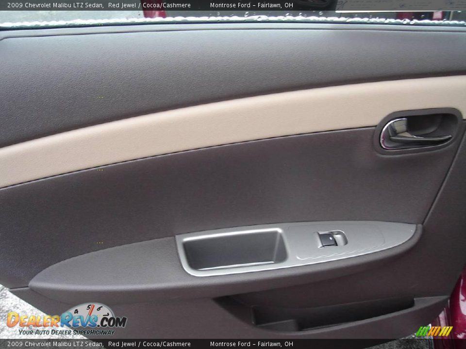 2009 Chevrolet Malibu LTZ Sedan Red Jewel / Cocoa/Cashmere Photo #21