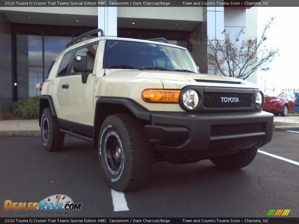 2010 Toyota FJ Cruiser Trail Teams Special Edition 4WD Sandstorm / Dark Charcoal/Beige Photo #1