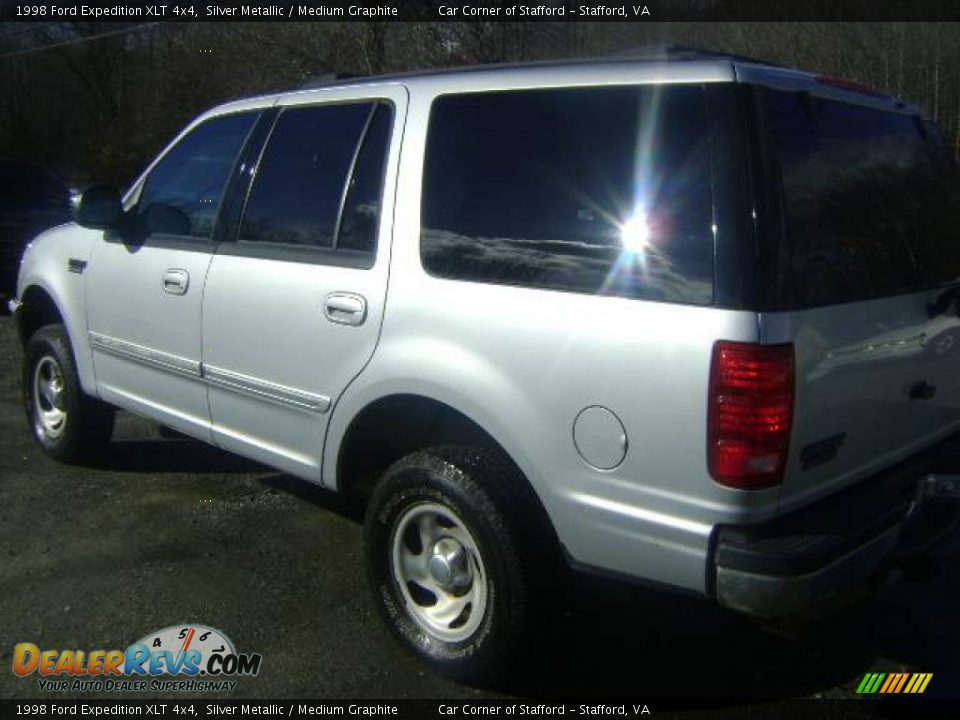 1998 Ford Expedition XLT 4x4 Silver Metallic / Medium Graphite Photo #4