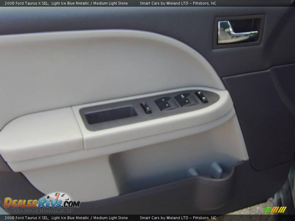2008 Ford Taurus X SEL Light Ice Blue Metallic / Medium Light Stone Photo #18