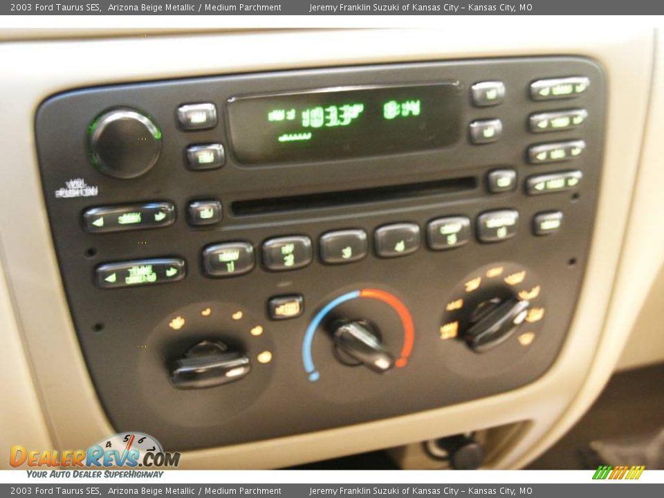 2003 Ford Taurus SES Arizona Beige Metallic / Medium Parchment Photo #10