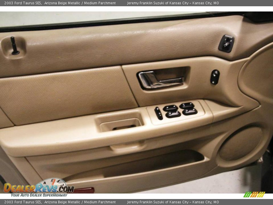 2003 Ford Taurus SES Arizona Beige Metallic / Medium Parchment Photo #13
