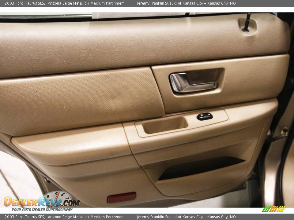 2003 Ford Taurus SES Arizona Beige Metallic / Medium Parchment Photo #14