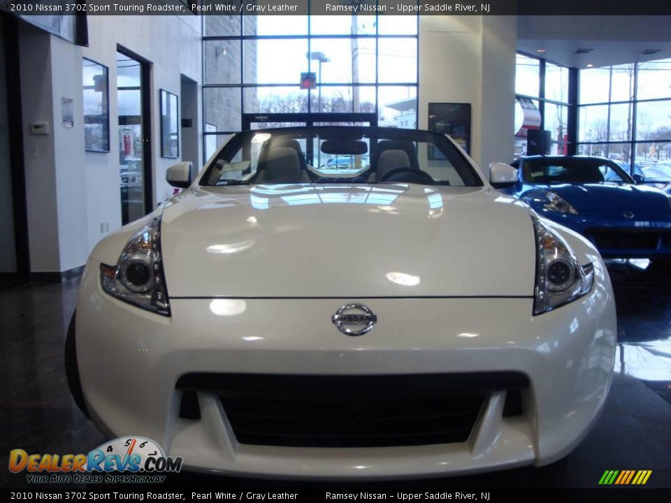 2010 Nissan 370Z Sport Touring Roadster Pearl White / Gray Leather Photo #2