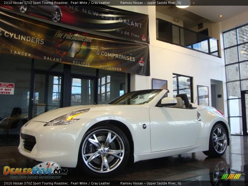2010 Nissan 370Z Sport Touring Roadster Pearl White / Gray Leather Photo #4