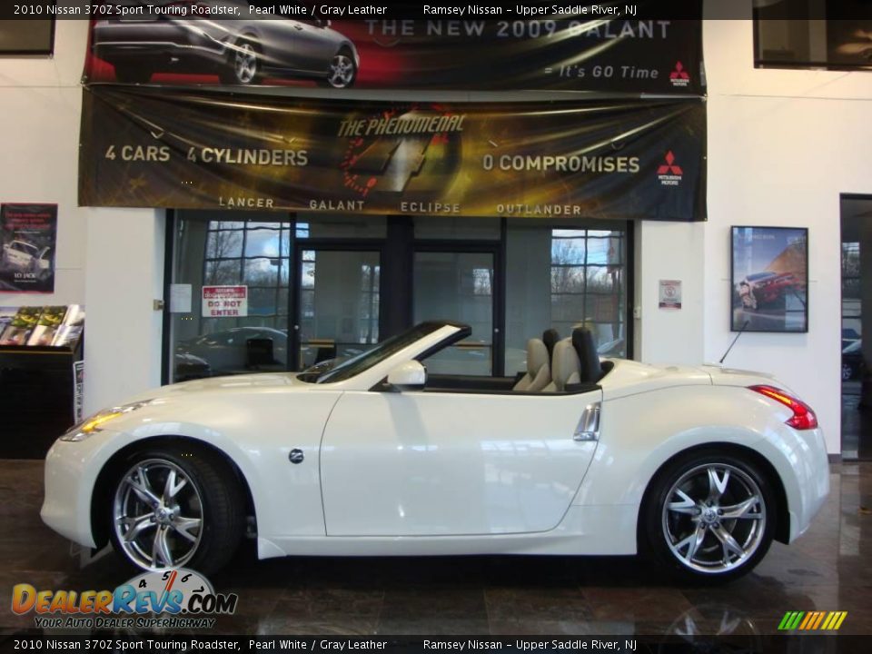 2010 Nissan 370Z Sport Touring Roadster Pearl White / Gray Leather Photo #5