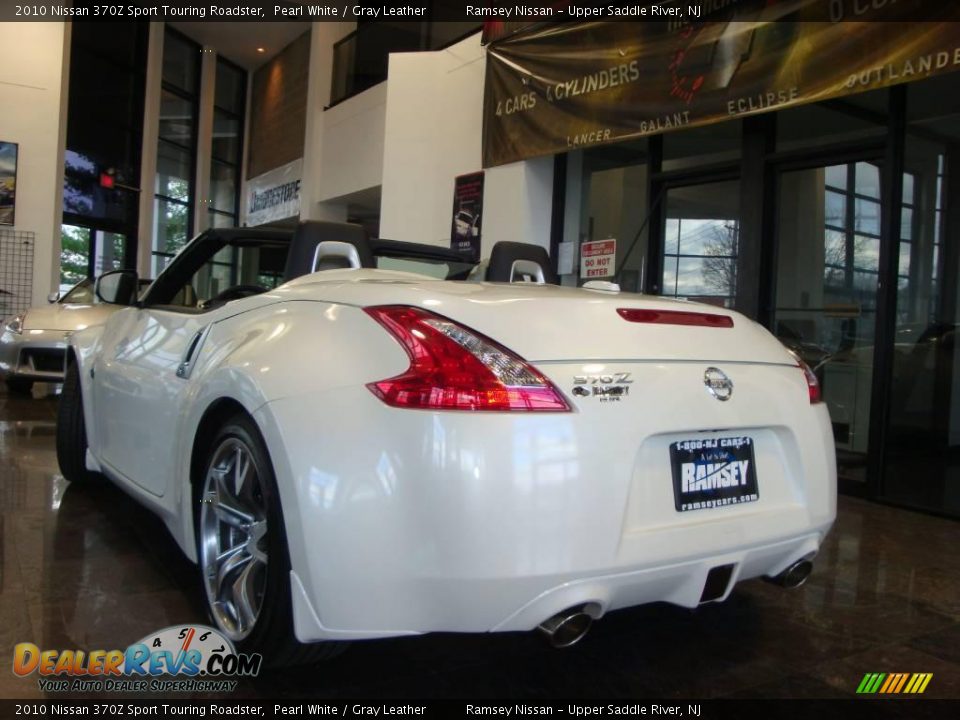 2010 Nissan 370Z Sport Touring Roadster Pearl White / Gray Leather Photo #7