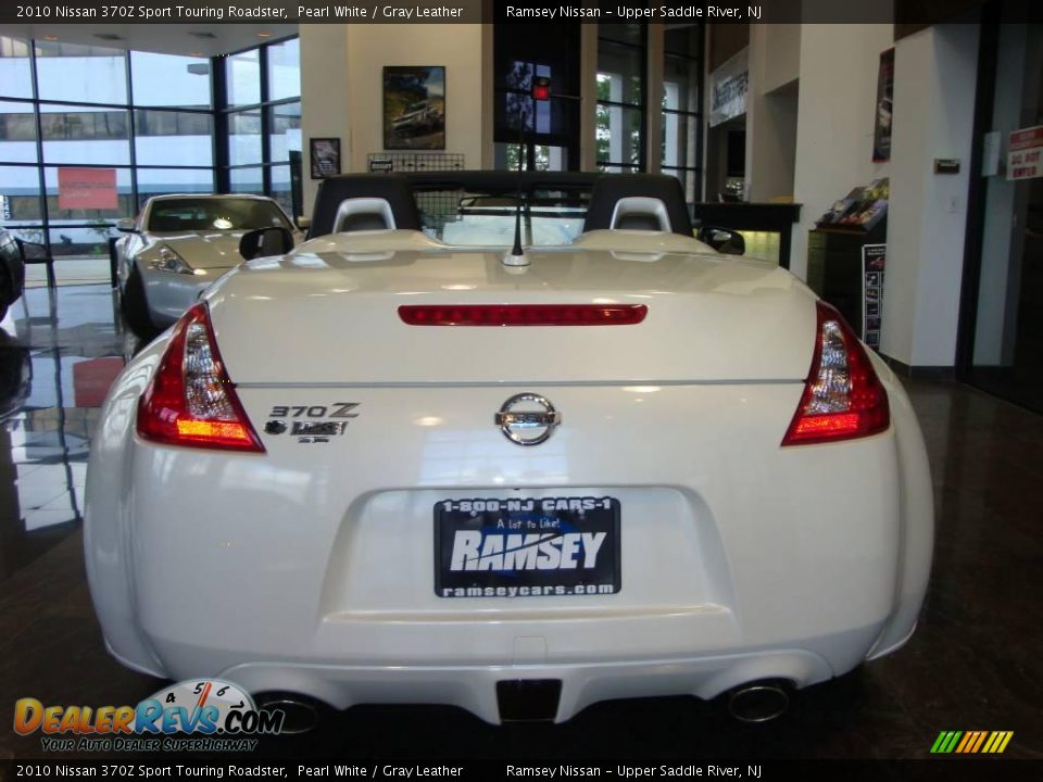2010 Nissan 370Z Sport Touring Roadster Pearl White / Gray Leather Photo #8