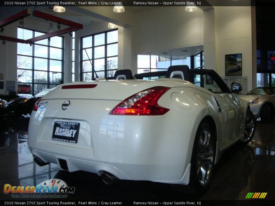 2010 Nissan 370Z Sport Touring Roadster Pearl White / Gray Leather Photo #9
