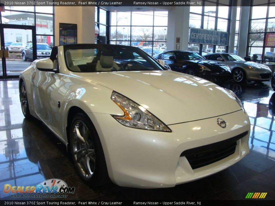 2010 Nissan 370Z Sport Touring Roadster Pearl White / Gray Leather Photo #13