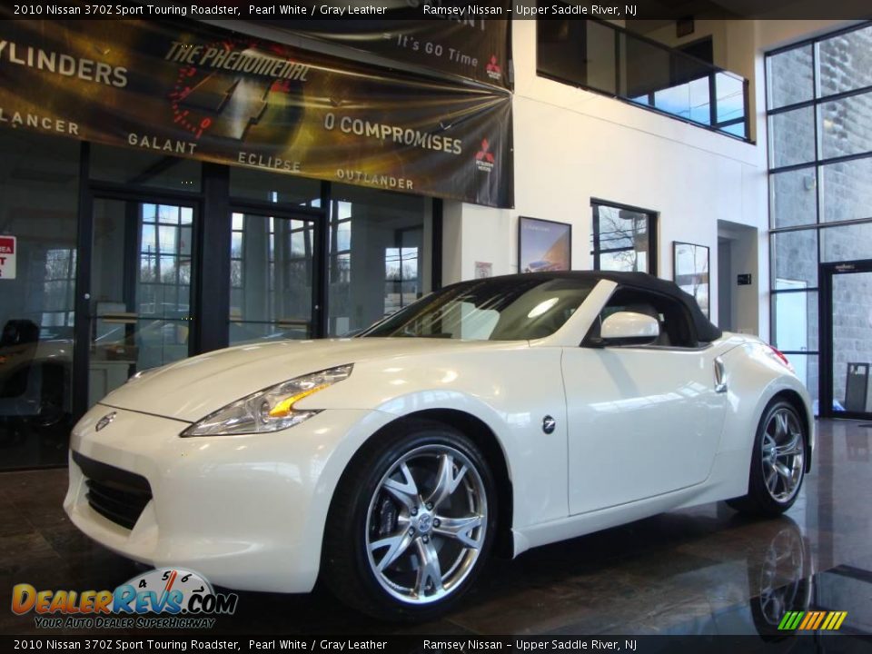 2010 Nissan 370Z Sport Touring Roadster Pearl White / Gray Leather Photo #15