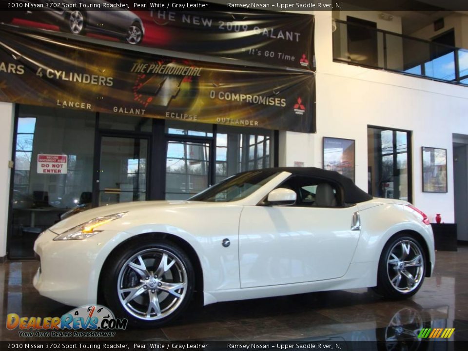 2010 Nissan 370Z Sport Touring Roadster Pearl White / Gray Leather Photo #16