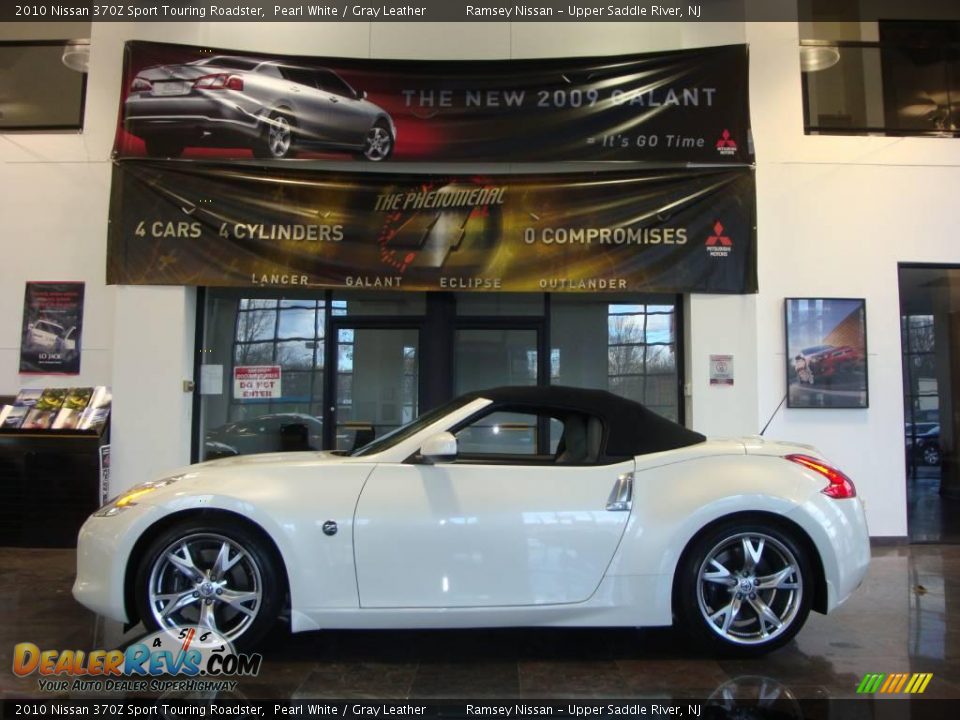 2010 Nissan 370Z Sport Touring Roadster Pearl White / Gray Leather Photo #17
