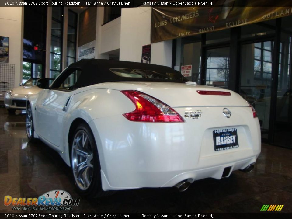 2010 Nissan 370Z Sport Touring Roadster Pearl White / Gray Leather Photo #19