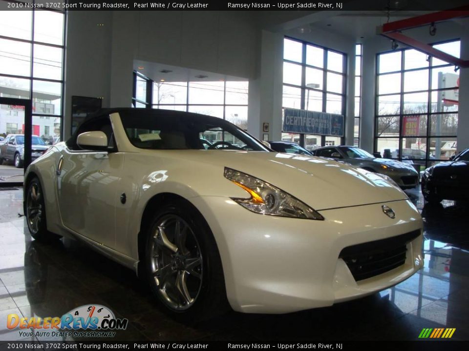 2010 Nissan 370Z Sport Touring Roadster Pearl White / Gray Leather Photo #23