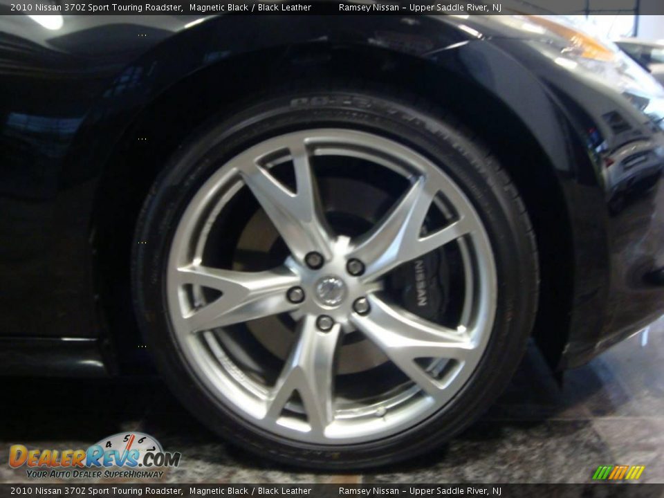 2010 Nissan 370Z Sport Touring Roadster Magnetic Black / Black Leather Photo #36