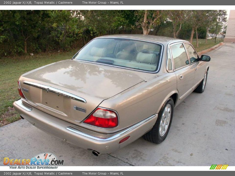 2002 Jaguar XJ XJ8 Topaz Metallic / Cashmere Photo #28