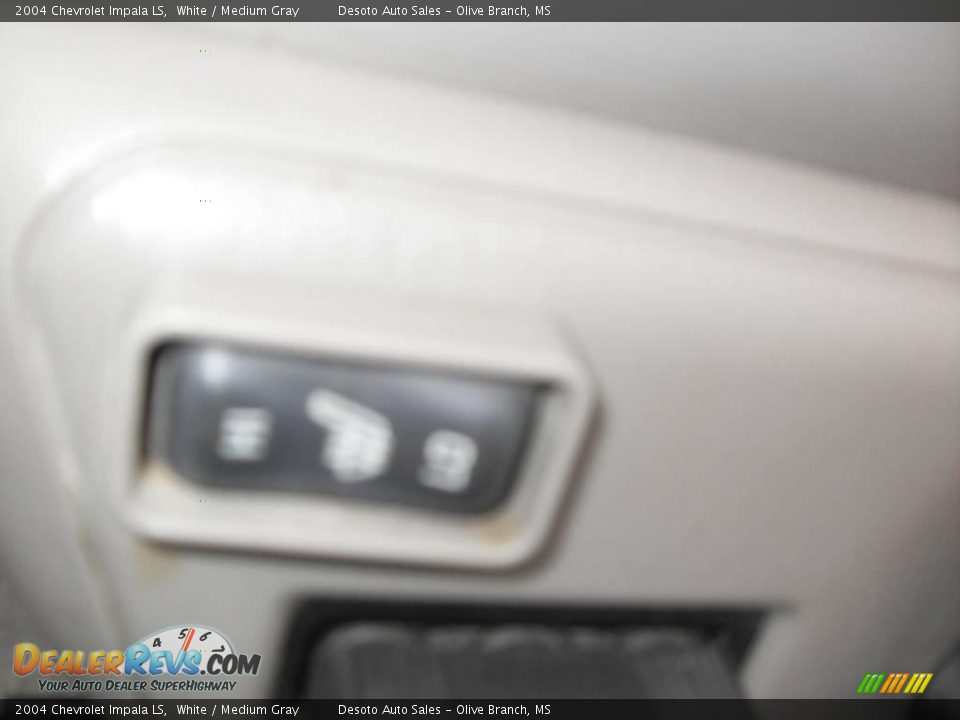 2004 Chevrolet Impala LS White / Medium Gray Photo #15