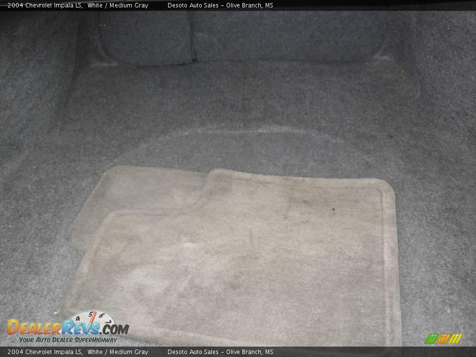 2004 Chevrolet Impala LS White / Medium Gray Photo #18