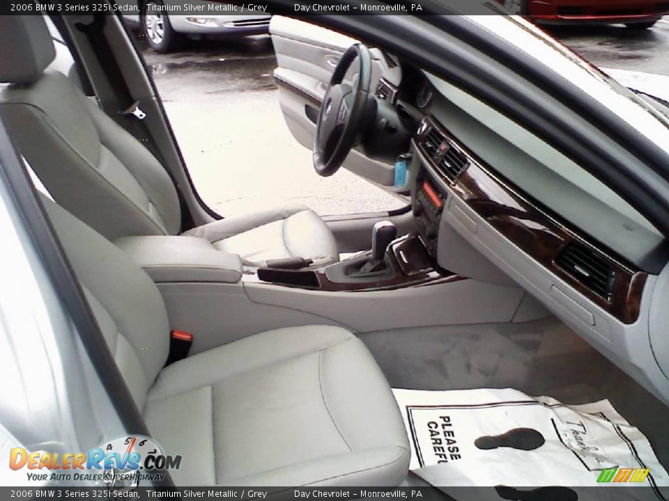 2006 BMW 3 Series 325i Sedan Titanium Silver Metallic / Grey Photo #10
