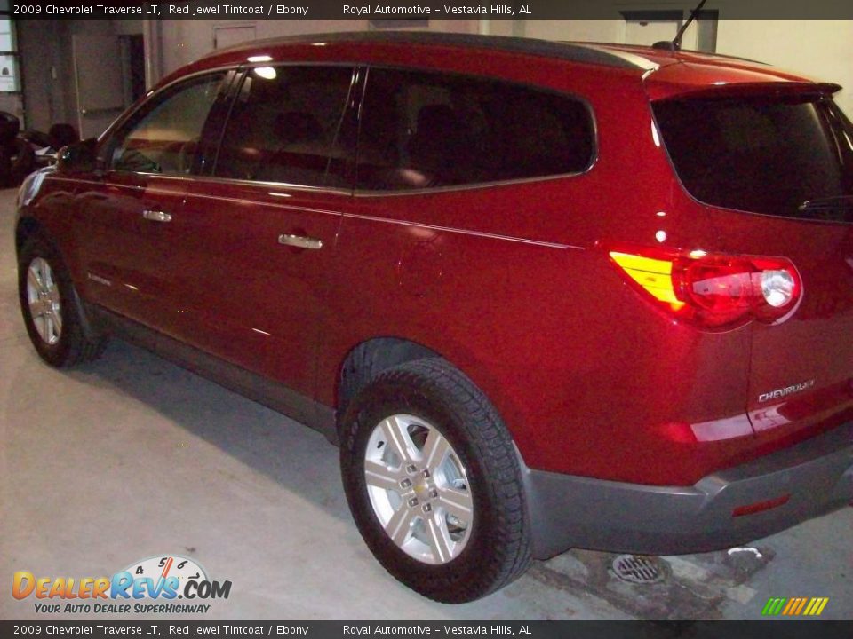 2009 Chevrolet Traverse LT Red Jewel Tintcoat / Ebony Photo #4
