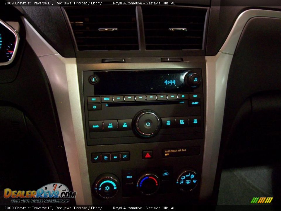 2009 Chevrolet Traverse LT Red Jewel Tintcoat / Ebony Photo #17