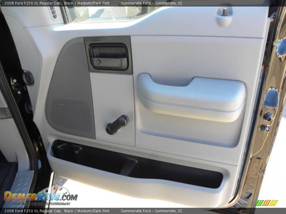 2008 Ford F150 XL Regular Cab Black / Medium/Dark Flint Photo #9