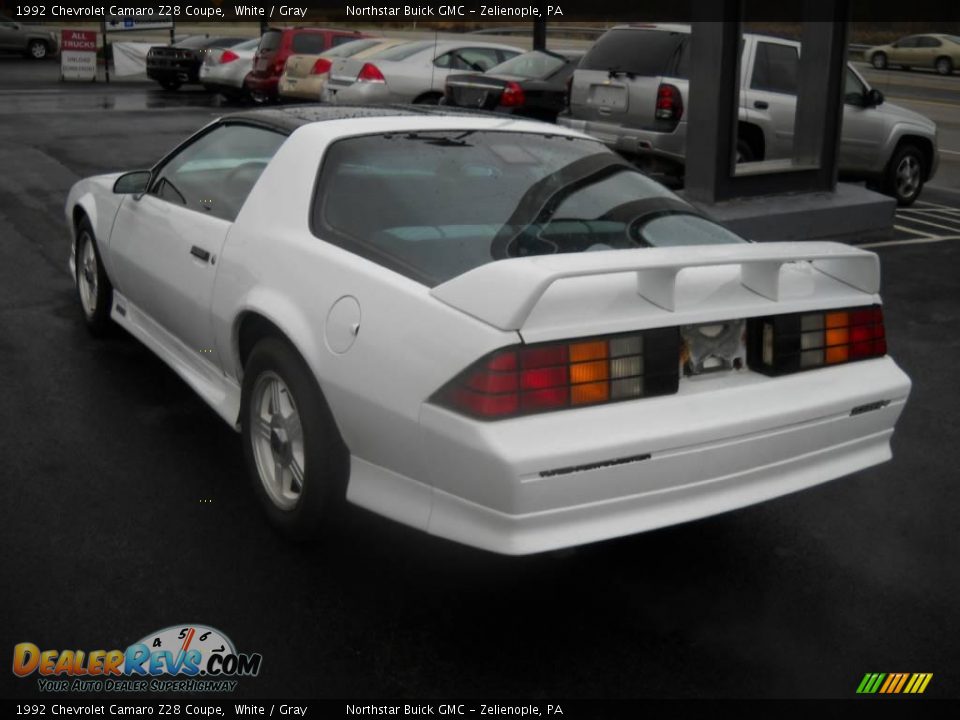 1992 Chevrolet Camaro Z28 Coupe White / Gray Photo #4