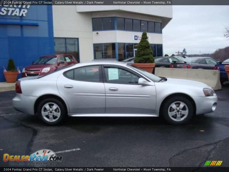2004 Pontiac Grand Prix GT Sedan Galaxy Silver Metallic / Dark Pewter Photo #2