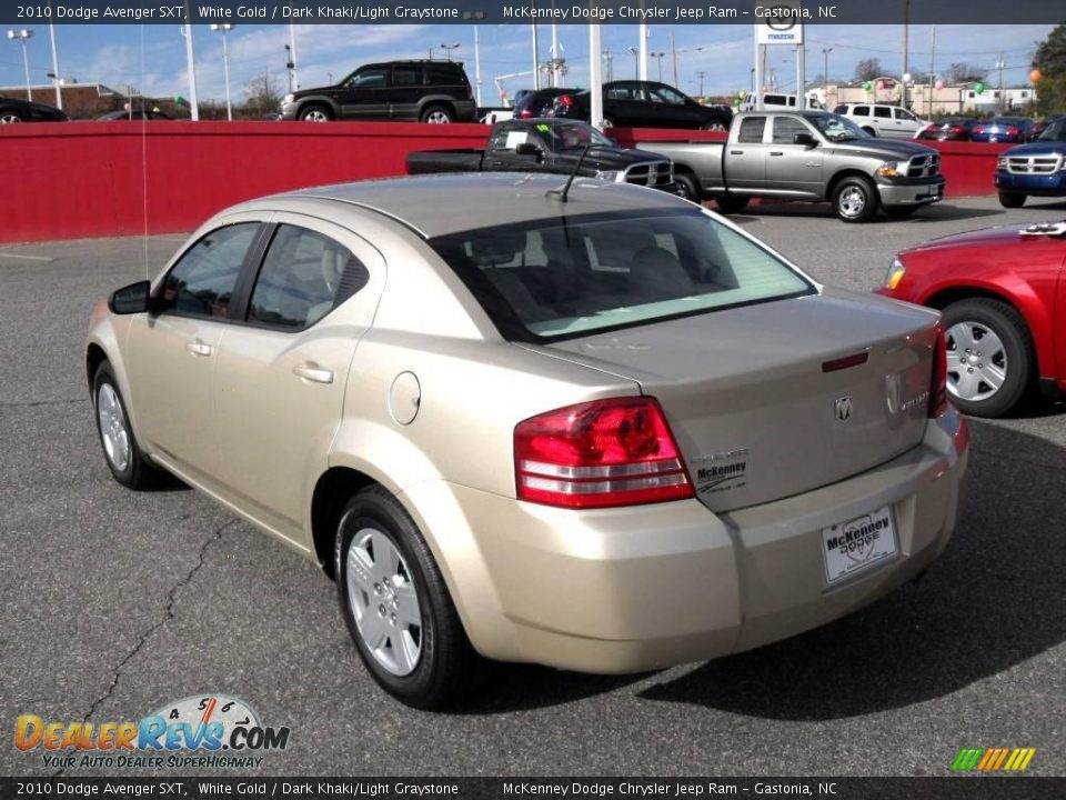 2010 Dodge Avenger SXT White Gold / Dark Khaki/Light Graystone Photo #2
