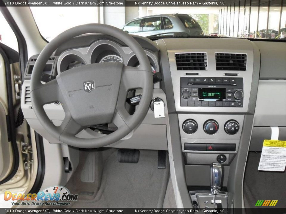 2010 Dodge Avenger SXT White Gold / Dark Khaki/Light Graystone Photo #20