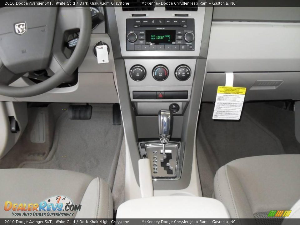 2010 Dodge Avenger SXT White Gold / Dark Khaki/Light Graystone Photo #21