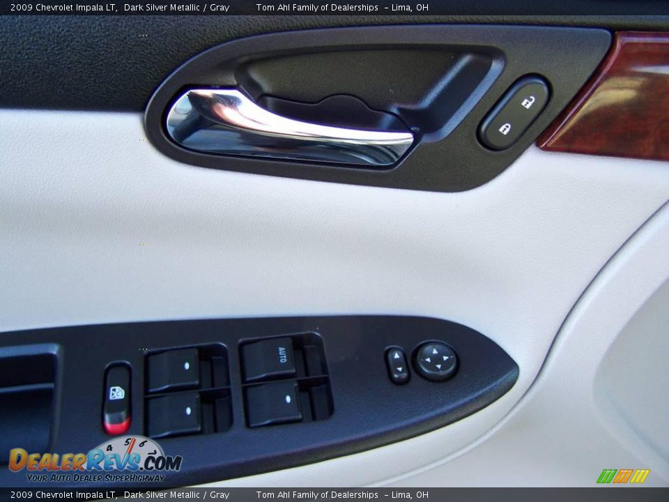 2009 Chevrolet Impala LT Dark Silver Metallic / Gray Photo #10