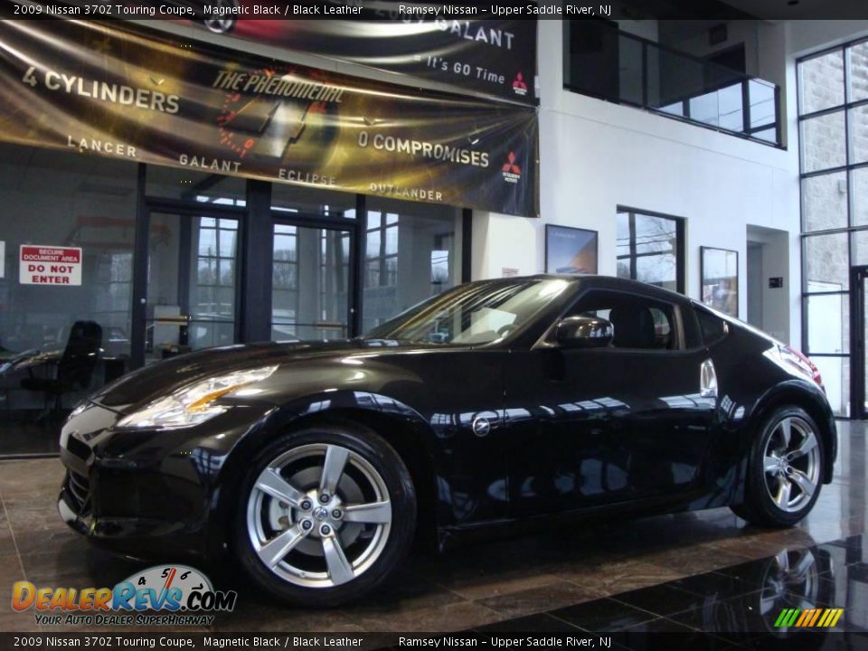 2009 Nissan 370Z Touring Coupe Magnetic Black / Black Leather Photo #4