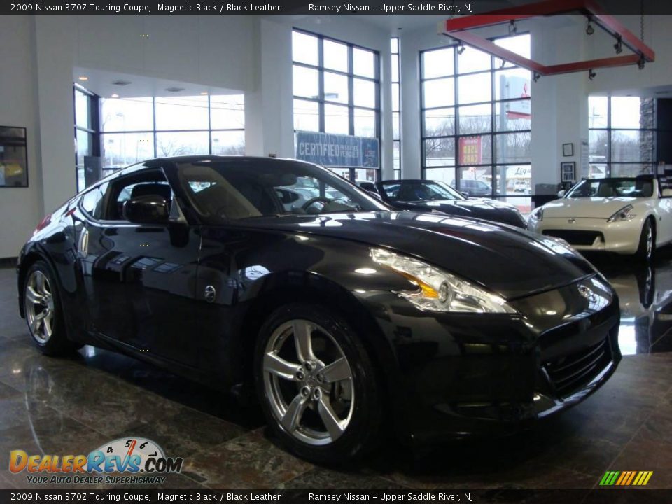 2009 Nissan 370Z Touring Coupe Magnetic Black / Black Leather Photo #11