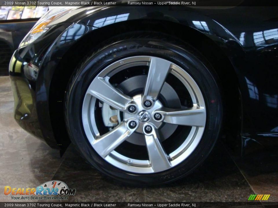 2009 Nissan 370Z Touring Coupe Magnetic Black / Black Leather Photo #22